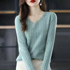 Women's V-Neck Long Sleeve Knitted Pullover — Lightweight Striped Office Sweater for Autumn/Winter